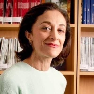 Marjan Jahangiri, MBBS MS FRCS(CTh) of
St. Georges University of London located in the UK